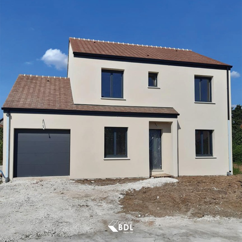 Réalisation maison R+1 avec garage intégré LesMaisons.com